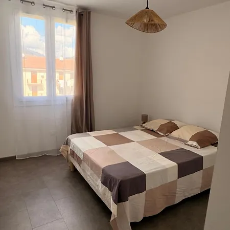 Appartement Joli T3 Dans *